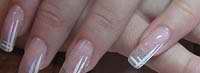 Белые пятна на ногтях