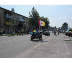 Движение мотоциклов, праздник мото - велопробег в Сватово 2013 год