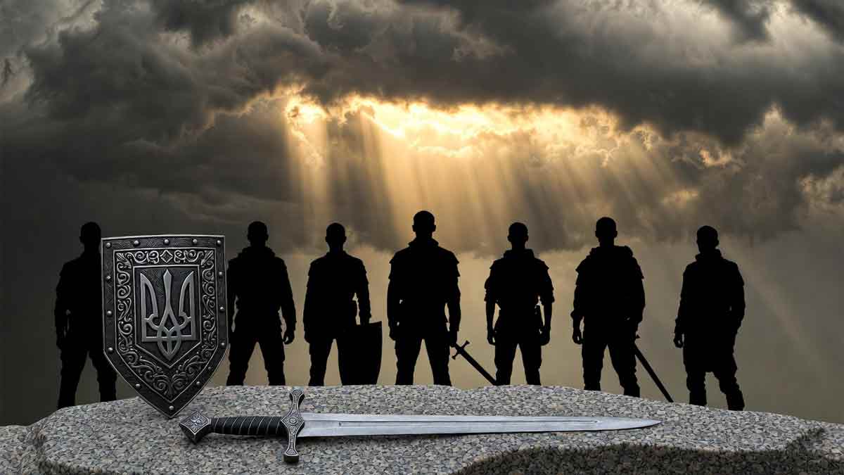 Монументальна композиція, силуети захисників Райгородська, промені світла крізь хмари, щит і меч