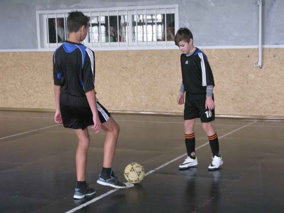 міні футбол серед школярів присвячений 26-й річниці виводу радянських відськ з афганістану