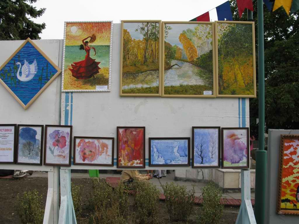 Выставка картин на день города Сватово 2010