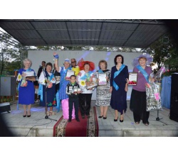 В рамках святкування Дня міста відбувся ще один конкурс «Пані Сватівчанка». В конкурсі взяли участь учасниці віком від 60 років.