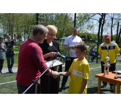 29 квітня відбувся черговий, вже четвертий турнір з міні-футболу на приз газети «Голос громади» серед учнів 5-7 класів загальноосвітніх шкіл міста. Під час нагородження.