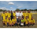 Футбольная команда "Моторвагонное депо" вмести с мером Сватово Шерстюком Н.Е. 2010 год День города
